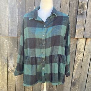 𝅺american Eagle Flannel Button Down Top size XS